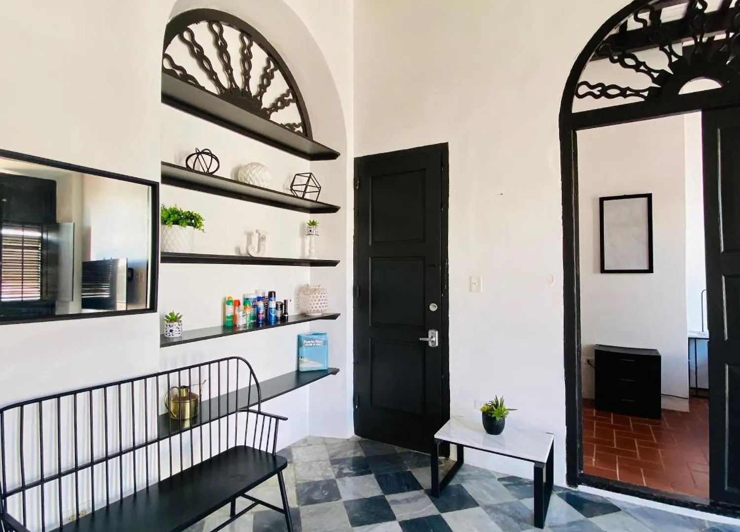아파트 Colonial Apt With Balcony In Osj Next To San Sebastian Apt 3 산후안 푸에르토리코
