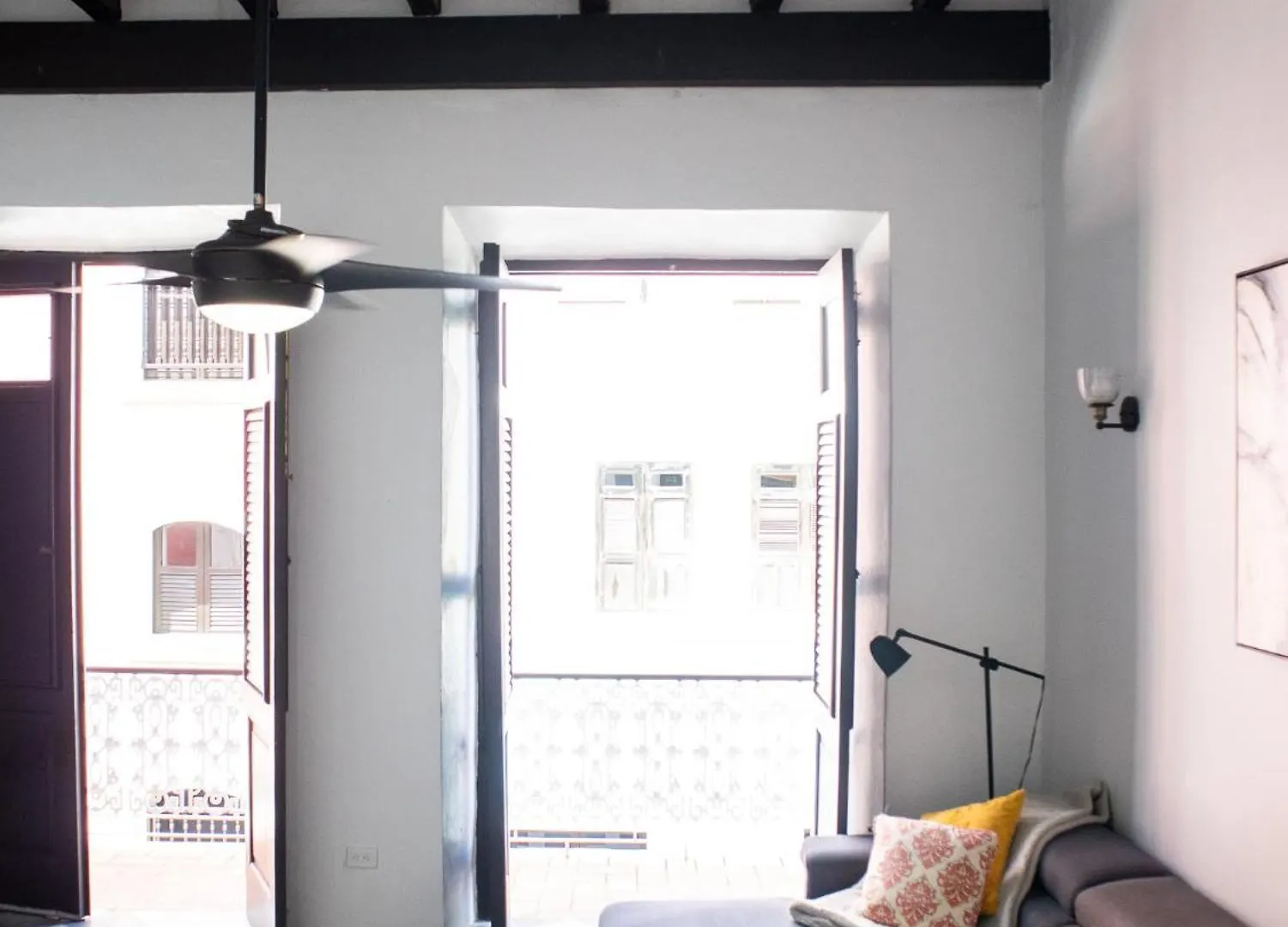 아파트 Colonial Apt With Balcony In Osj Next To San Sebastian Apt 3 산후안